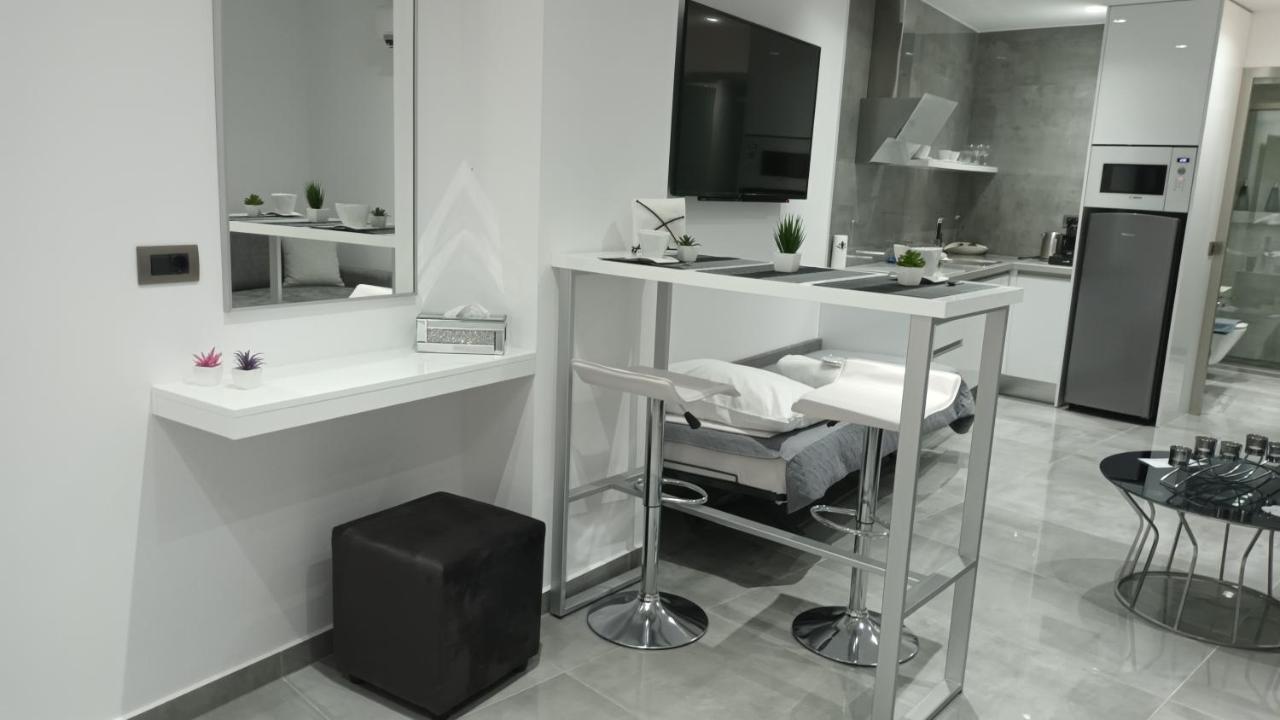 Km Luxury Apart Downtown Heraklion  Exterior photo