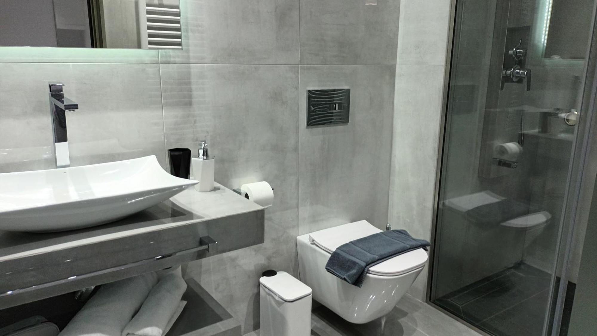 Km Luxury Apart Downtown Heraklion  Exterior photo